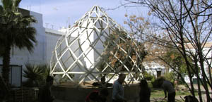 invernadero geodesico materiales reciclados